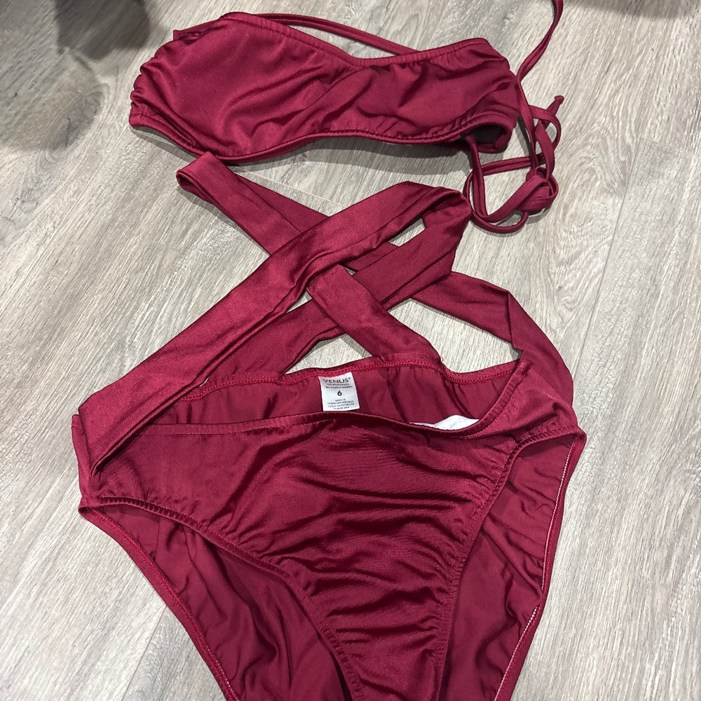Venus swim wear